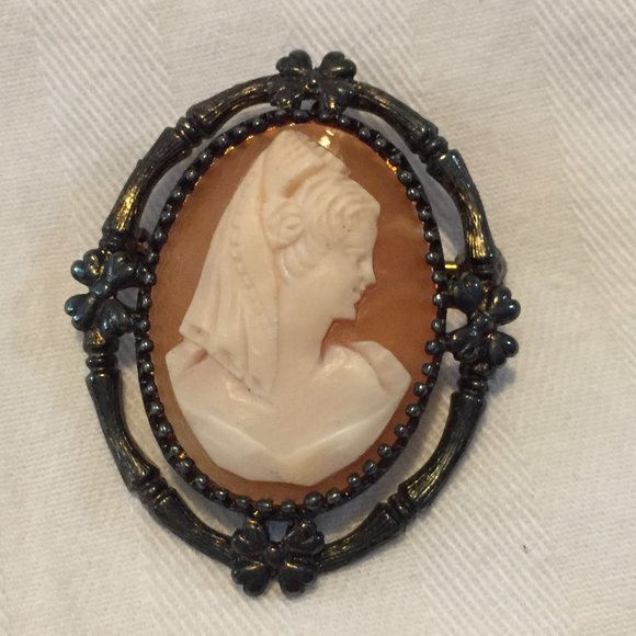 Unique Vintage | Jewelry | Vintage Carved Shell Cameo Sterling Silver ...